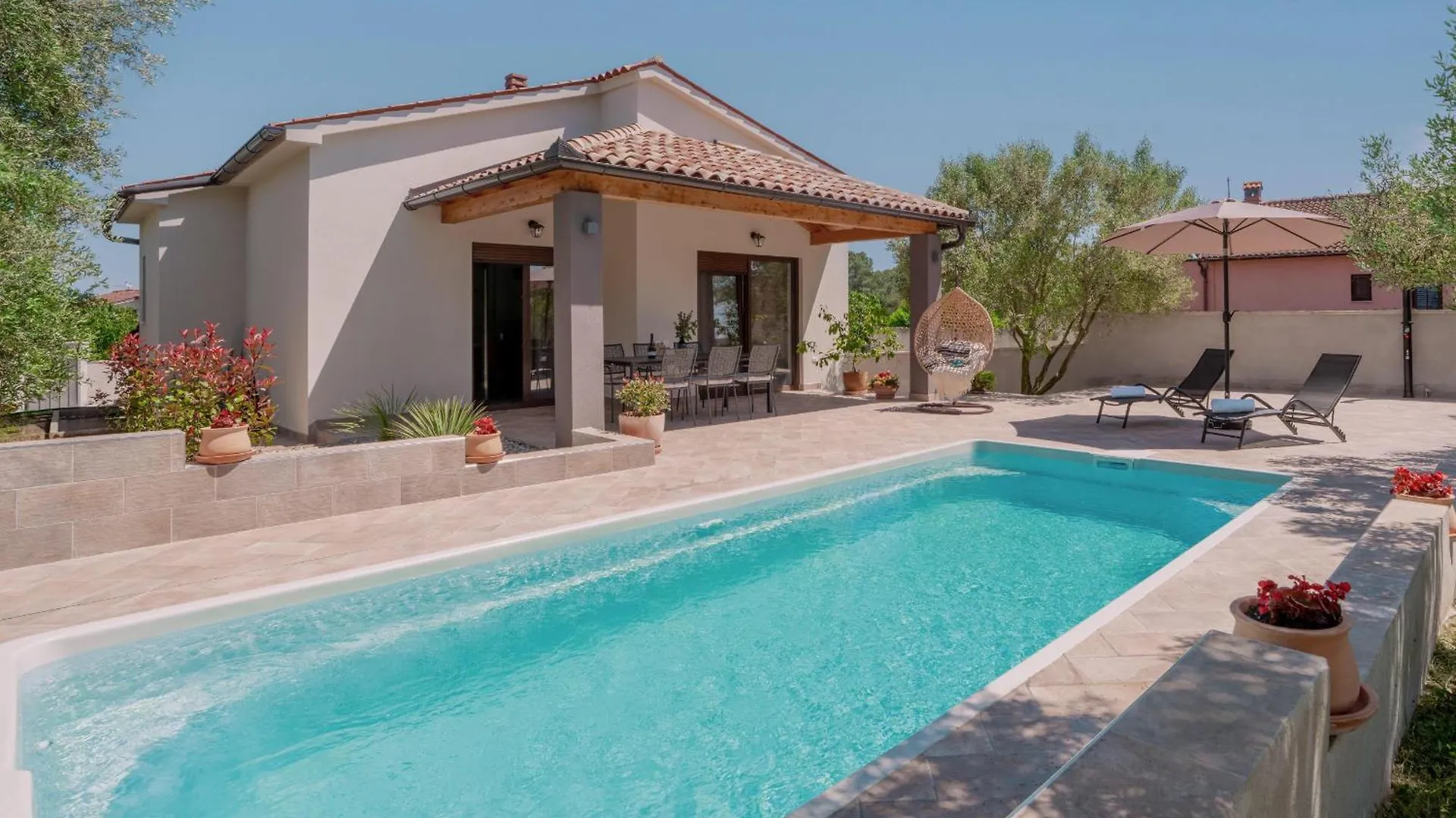 Casa Canziana For 6 People With Private Pool In Pula